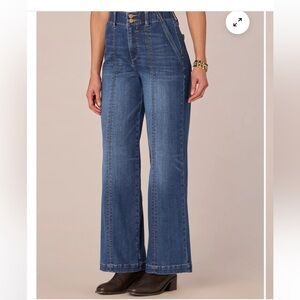 Democracy Ab-solution Blue Denim Flare & Wide Leg Jeans Size 8 center front seam